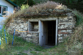 [Root Cellar]