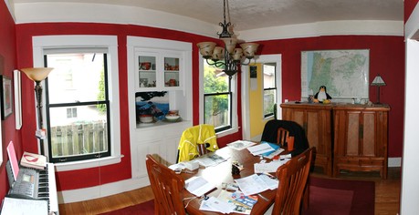 [Dining Room]