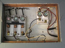 [Fuse Panel, Back Deck, Left Rear]