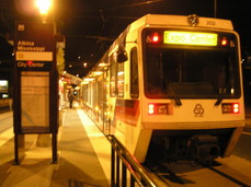 [Yellow MAX Line, Albina/Mississippi Station]