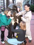 [4. Molesting a Public Statue]